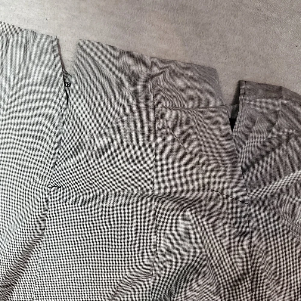 Torrid Women Skirt 18 Gray Houndstooth Pencil Slit‎ Hem